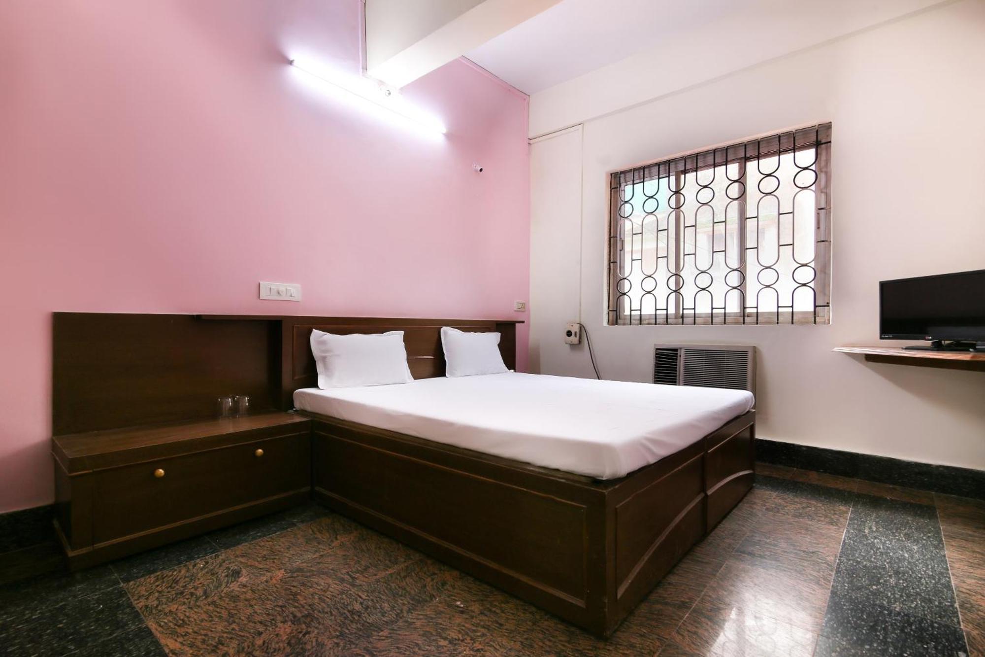 Hotel O Venkatesh Leela Hotel Ponda Buitenkant foto