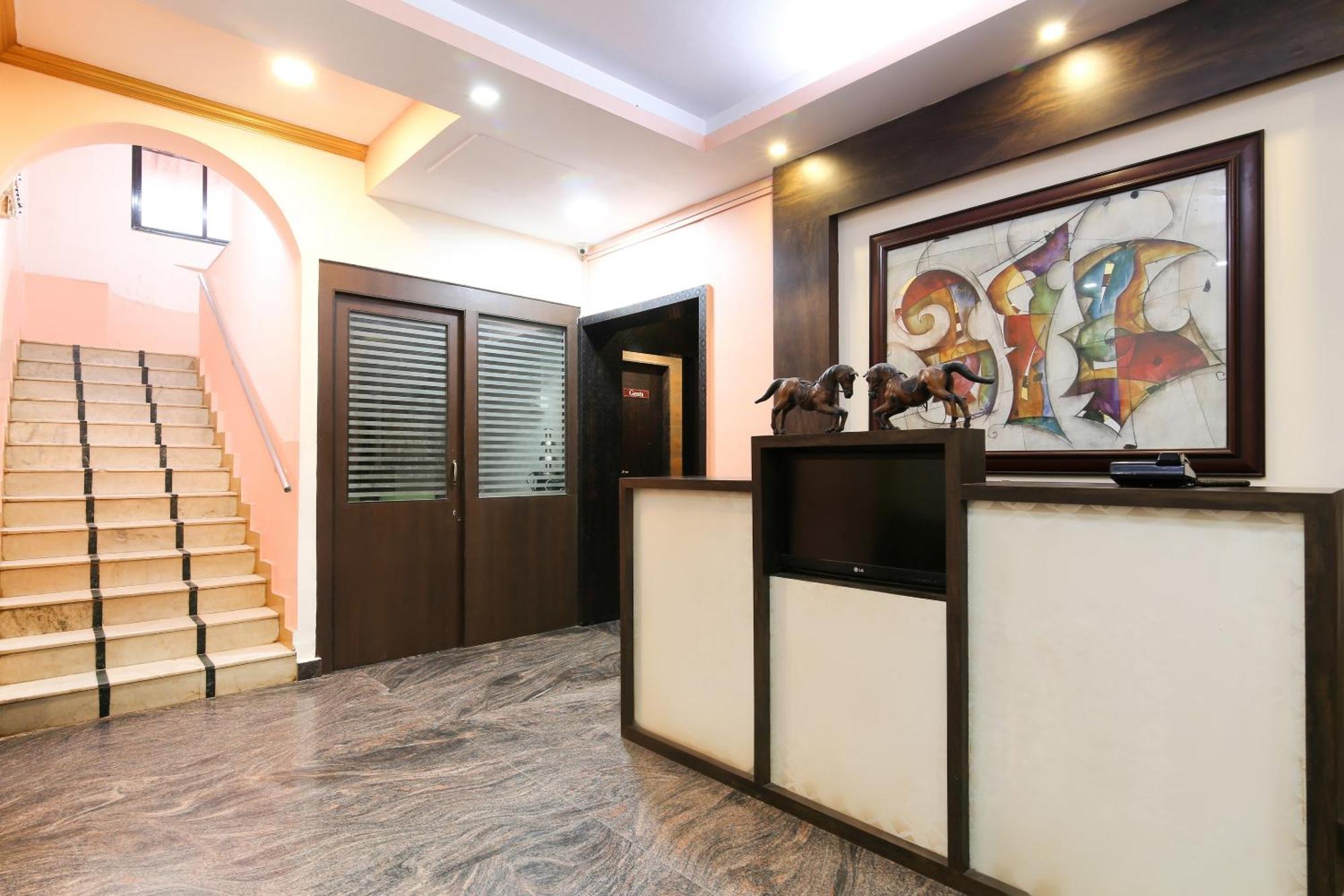 Hotel O Venkatesh Leela Hotel Ponda Buitenkant foto